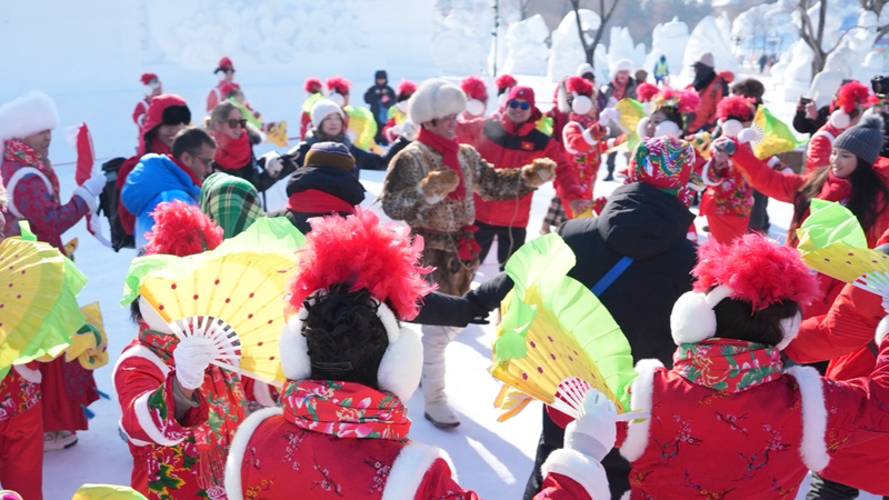 アジア冬季大会選手がハルビンで中国文化体験　ヤンコ踊りから元宵まで