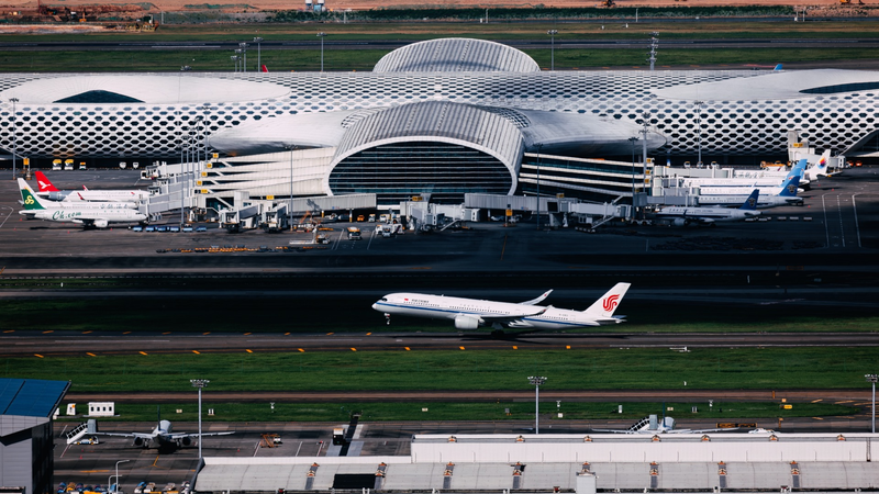 春節の大移動「春運」、深セン空港でも利用客急増　中国本土の移動を読む video poster