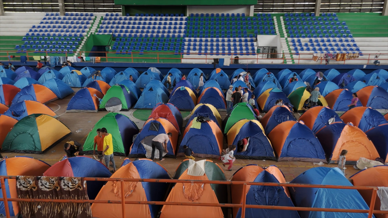 コロンビア・カタトゥンボで続く暴力と避難 危機に直面する若者たち video poster