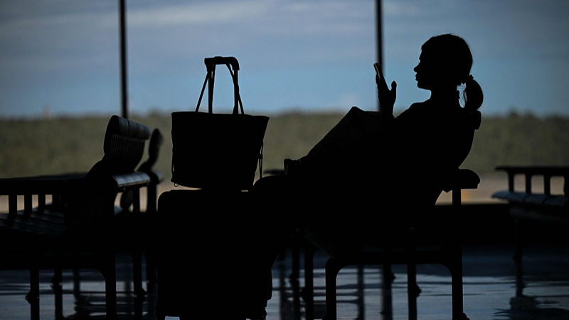 ベネズエラ上空の空域が全面閉鎖へ　フライトレーダーに映る国際線の異変 video poster