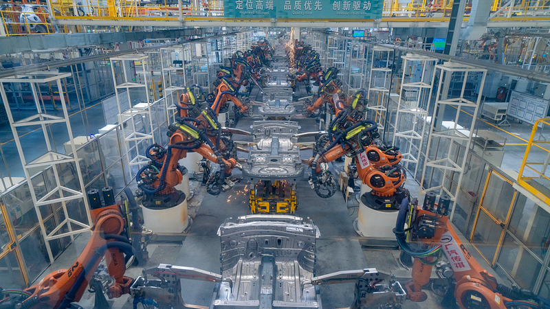 2025年の中国経済成長率 世界の投資銀行が一斉に上方修正