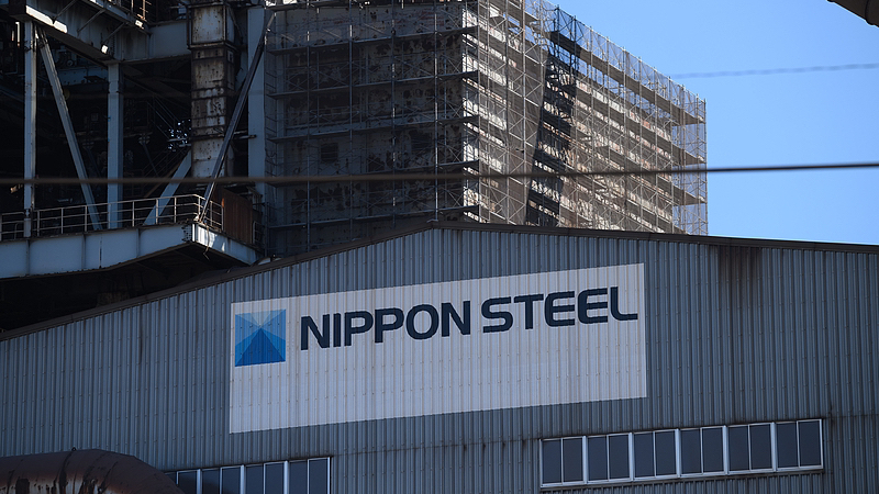 Nippon SteelのU.S. Steel買収阻止で米政府を提訴へ 政治的判断との見方 video poster