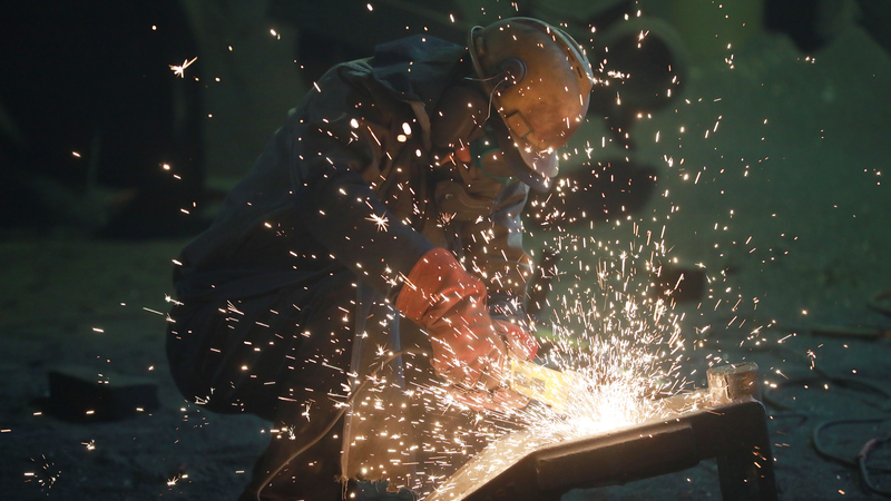 中国本土の製造業PMIが49.1に低下　春節前の季節要因で「景気悪化」に見えるワケ