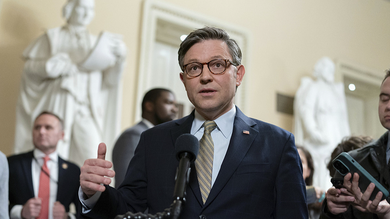 米下院がつなぎ予算可決　政府閉鎖を土壇場で回避