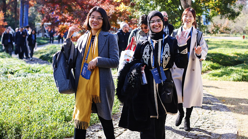 習近平国家主席、若手シノロジストに期待　中国語と文明交流の架け橋に