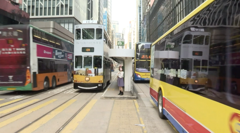 香港は2019年の混乱から回復へ　金融センターの存在感は戻るのか video poster