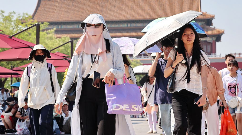 中国本土で洪水期に記録的猛暑　史上最多の高温日と初の健康リスク警報