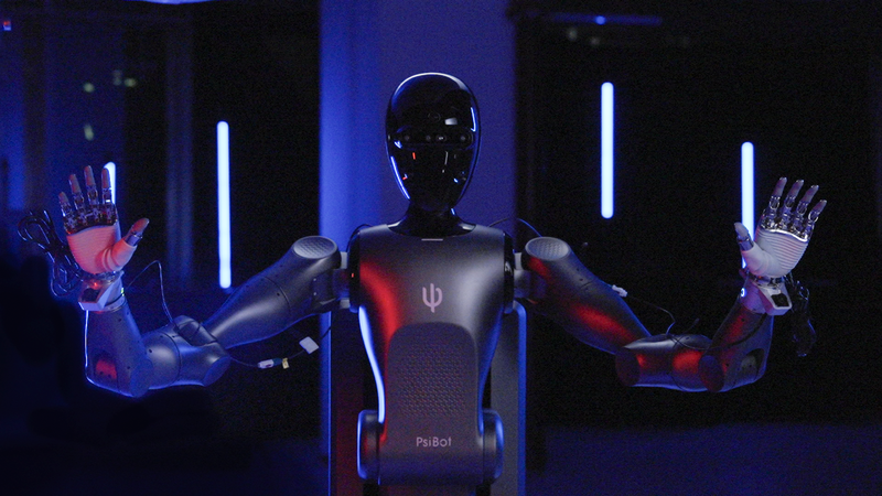 WAIC 2025を前に注目集めた麻雀ロボと配達ロボ　中国エンボディドAIの現在地