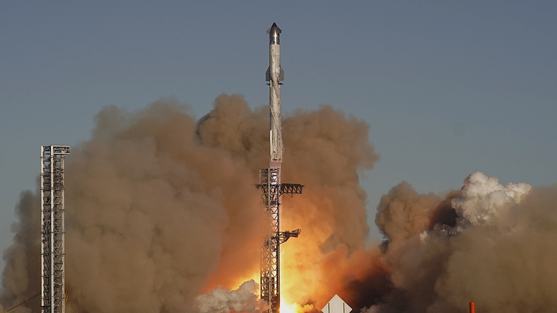 2PLY2PXWJ3685DAA4NDH - NewsTomo – 日本語で読む、世界のニュースハブ スペースXスターシップ第7回試験飛行 ブースター捕捉成功も機体は空中分解