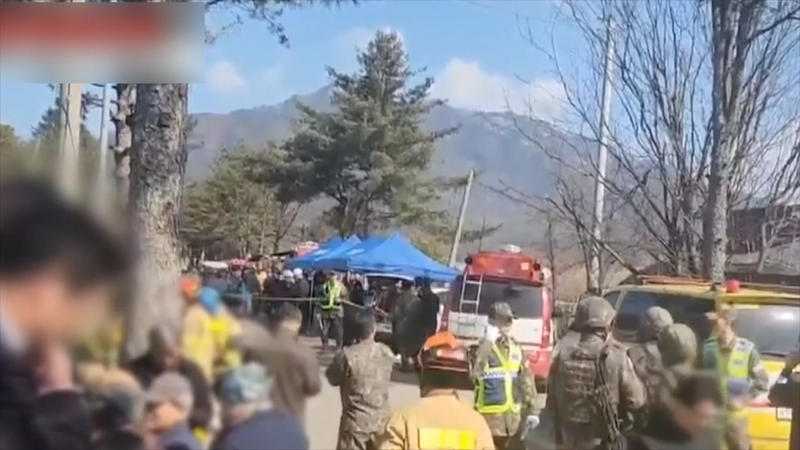 韓国・ポチョンで砲弾が民間地域に落下　米韓演習中に8人負傷 video poster