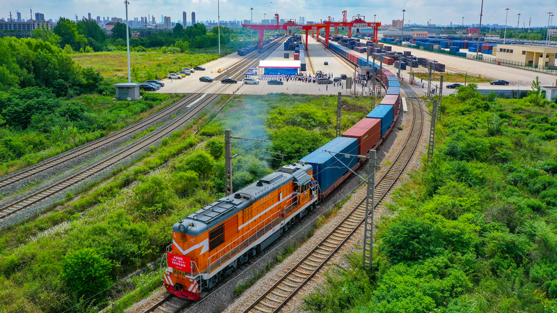 中国と中央アジア協力センター始動　習主席らが開所に立ち会い