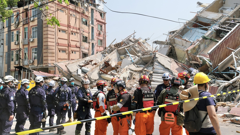 ミャンマー地震で各国が救援結集　72時間の国際支援を追う video poster