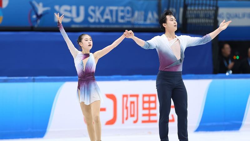 フィギュア中国ペアが2026年冬季五輪出場権 北京の予選会で優勝