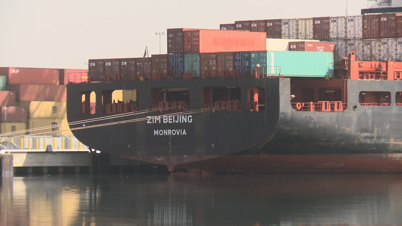 3744UJ0KAN4RS8EREMA7-1 - NewsTomo – 日本語で読む、世界のニュースハブ トランプ政権の中国製船舶への追加課徴金案 世界のサプライチェーンに波紋 video poster