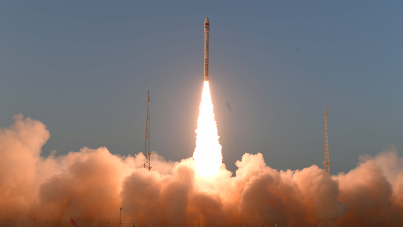 中国の商業宇宙、5日で2回のロケット打ち上げ Galactic Energyが6基の衛星投入 video poster