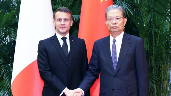 国際ニュース：中国全人代トップとマクロン仏大統領が会談　経済・技術協力を確認