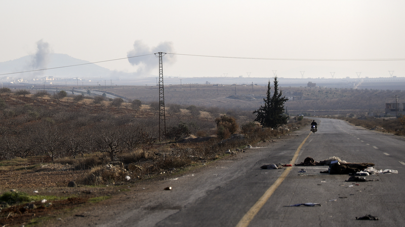 シリア軍がハマに増派　反体制派前進とアレッポ人道危機