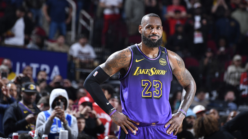 国際ニュース：40歳レブロン・ジェームズは史上最高のNBAベテランか？ video poster