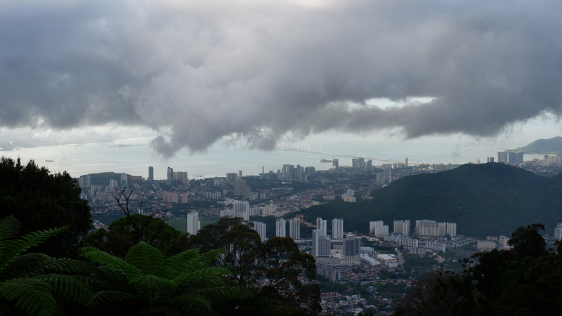 マレーシア北部・東海岸で洪水　約6万人が避難する事態に