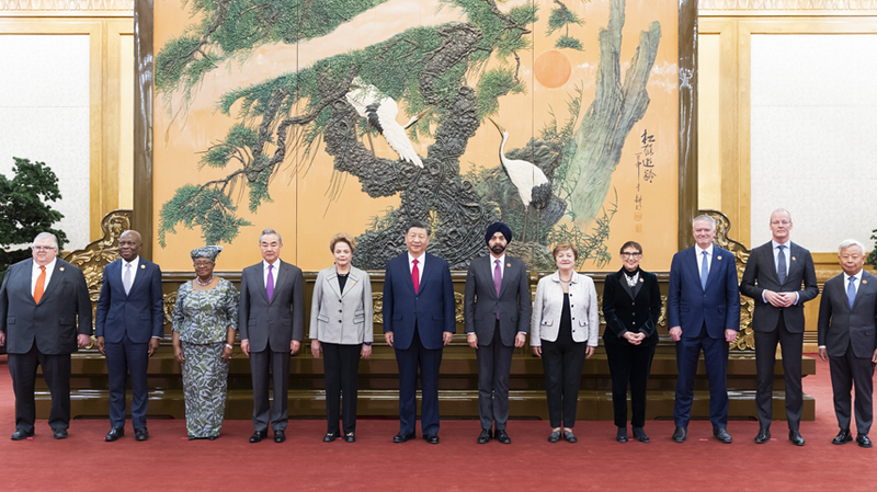 習近平氏「中国は世界経済の最大のエンジン」多国間協調と開放路線を強調