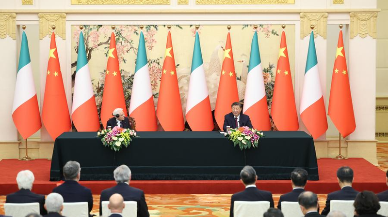 中国・イタリア文化協力会議で両首脳が代表団と面会