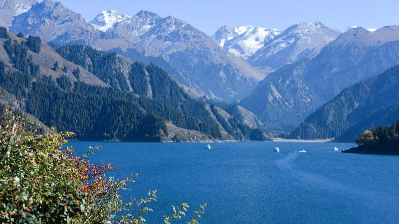 新疆・天池の神話と絶景　心を洗う天空の湖 video poster