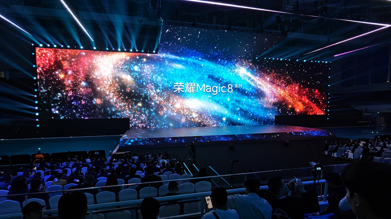 HONOR「Magic8」シリーズ、中国本土でAIスマホ競争に参戦