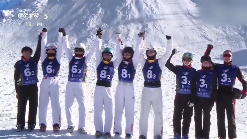 フリースタイルジュニア世界選手権 中国がエアリアル混合団体で金銀独占