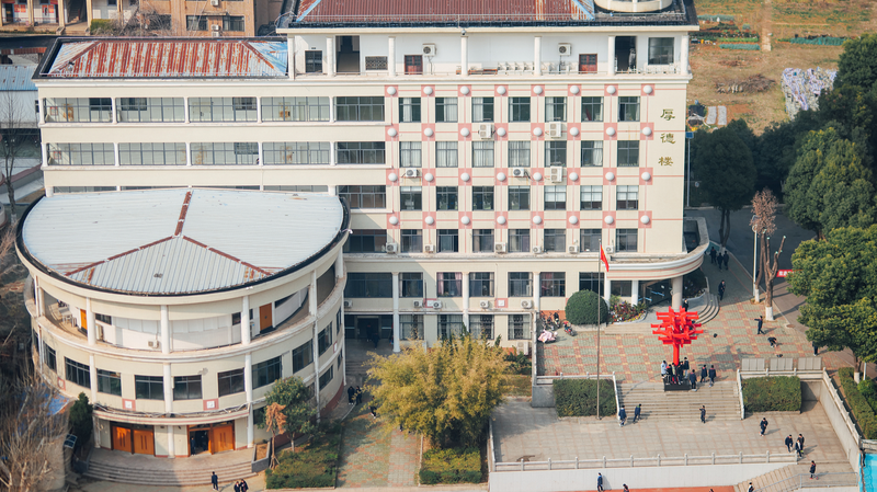 AI技術革命は教育のチャンスに　中国・懐進鵬教育部長が大学改革とAI戦略を語る