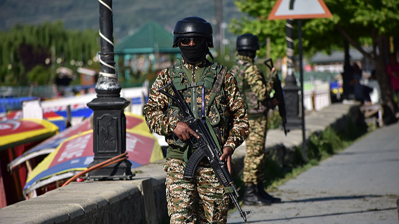 パキスタンがインドの軍事攻撃を警告　パハルガム事件で緊張高まる