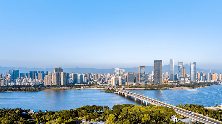 福州で第12回シルクロード国際映画祭開幕　川と海が描く「水辺の都」の魅力 video poster