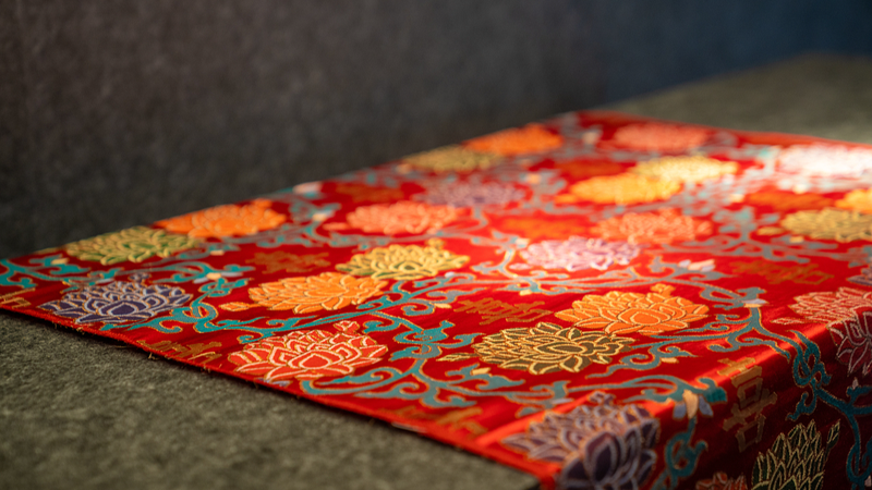 ユンジン織が国際ファッション舞台で輝く理由とは