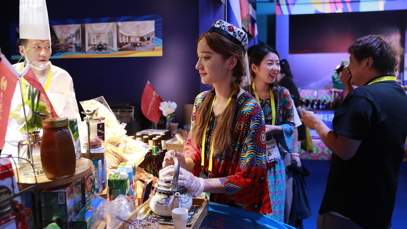 中央アジアの経済レジリエンス：米国関税戦争と中国との越境EC協力