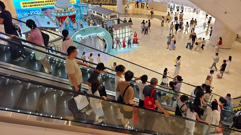 中国の財政政策が「攻め」に　蘭富安財政相、消費と投資テコ入れを表明