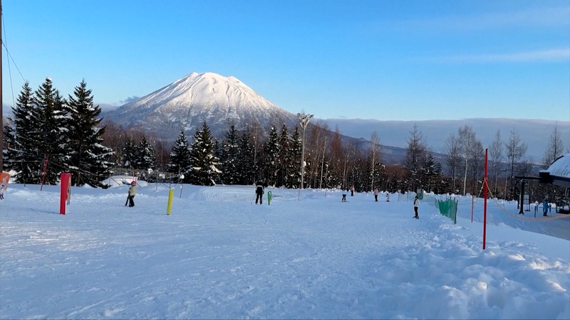 中国本土からのキャンセルが日本の観光業を直撃　日中間12路線が運休 video poster