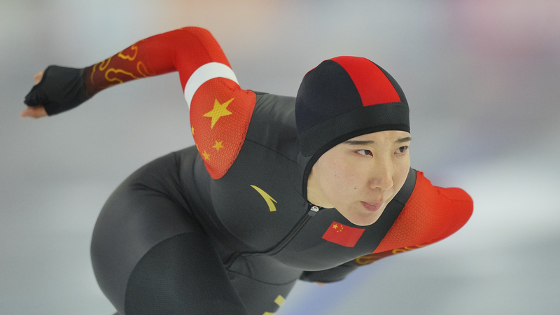 スピードスケートW杯最終戦　中国のハン・メイが女子1000m銅