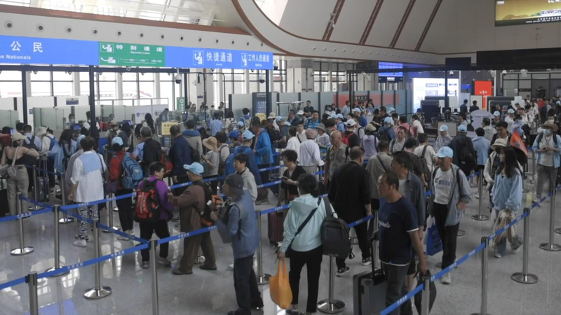 中国ラオス国境モーファン口岸でASEAN旅客24％増　2025年の往来が活発化