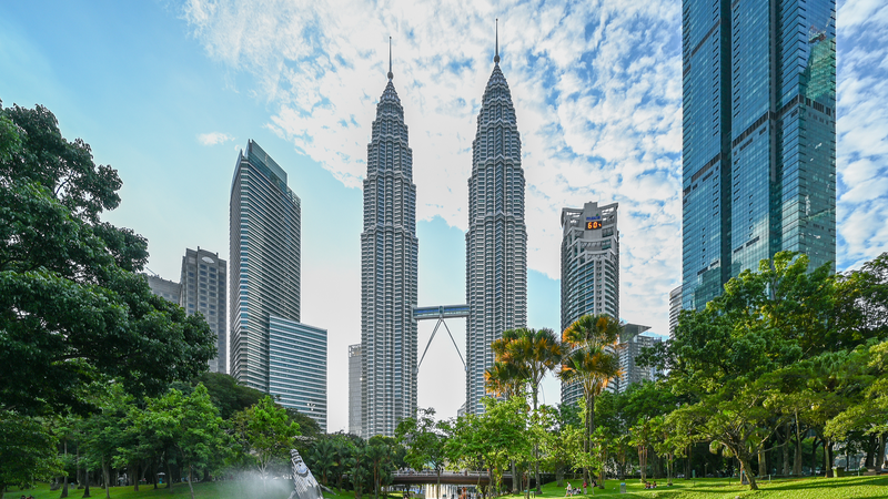 中国の習近平主席がマレーシア国賓訪問　クアラルンプール到着