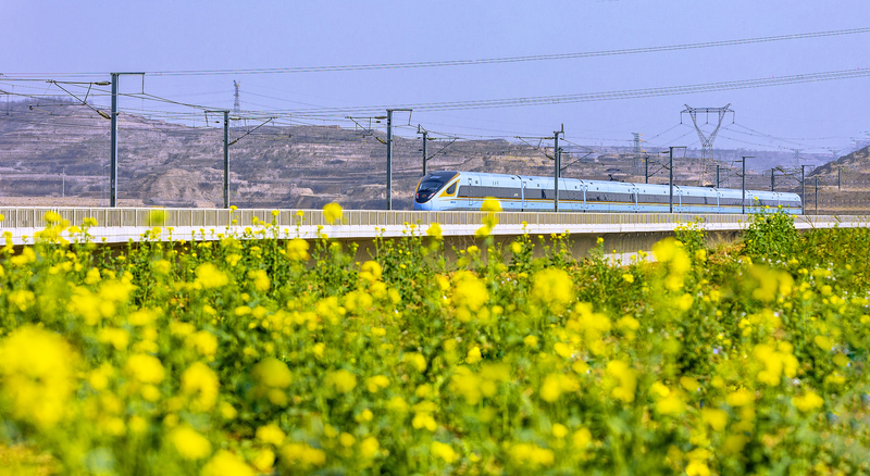 戦場の正太鉄道から高速鉄道へ 中国の一地方が歩んだ復興の物語