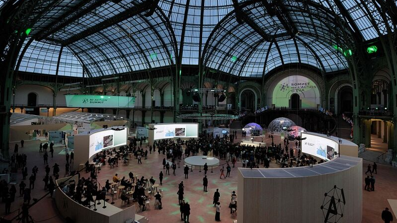 中国のAI大規模モデルが急成長　302件の生成AIサービスが登録