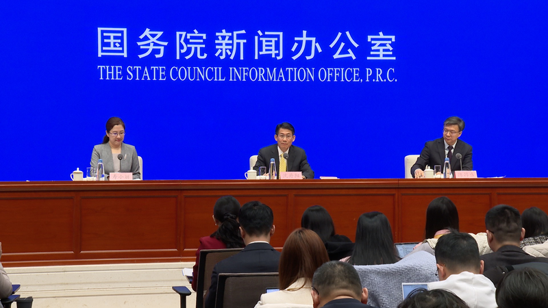 中国政府活動報告のポイント　2025年成長率目標5％前後と「改革」の意味 video poster