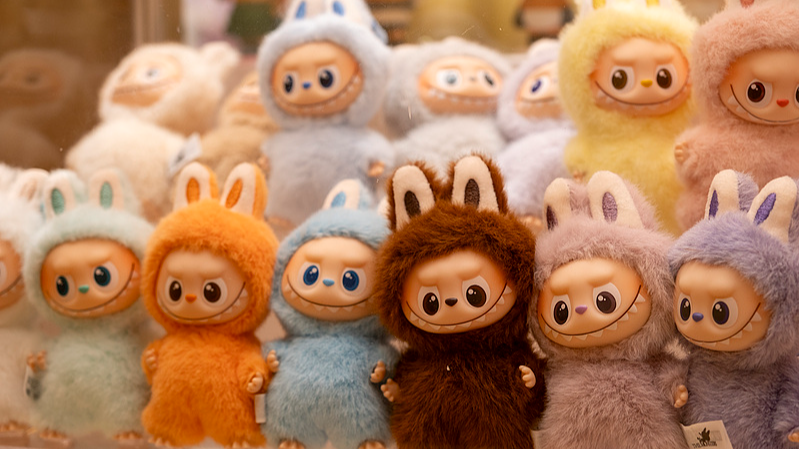 ロンドンを襲うラブブ熱 独身の日ライブコマースが映す新ECトレンド