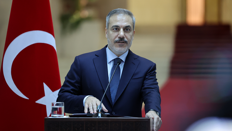 トルコがYPGへの越境攻撃を警告　シリア新政権と北東部の行方