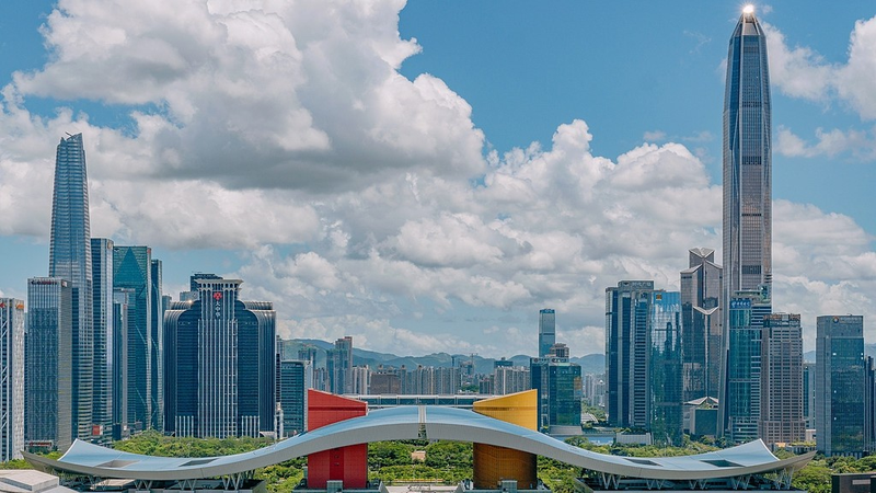 国際メディアが注目する中国の両会と「対外開放」のメッセージ video poster