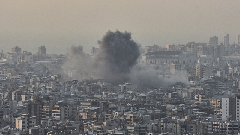 中東情勢ライブ：ベイルート南部で空爆相次ぐ最新状況 video poster