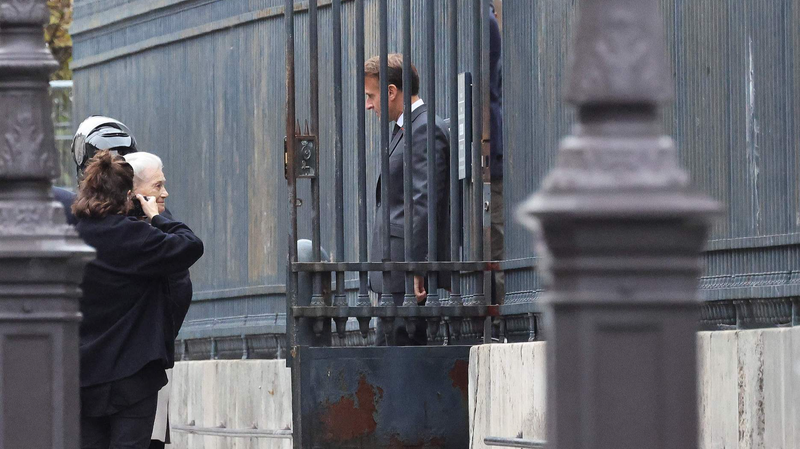 仏フィリップ元首相がマクロン氏に辞任要求　政局混迷が深刻化