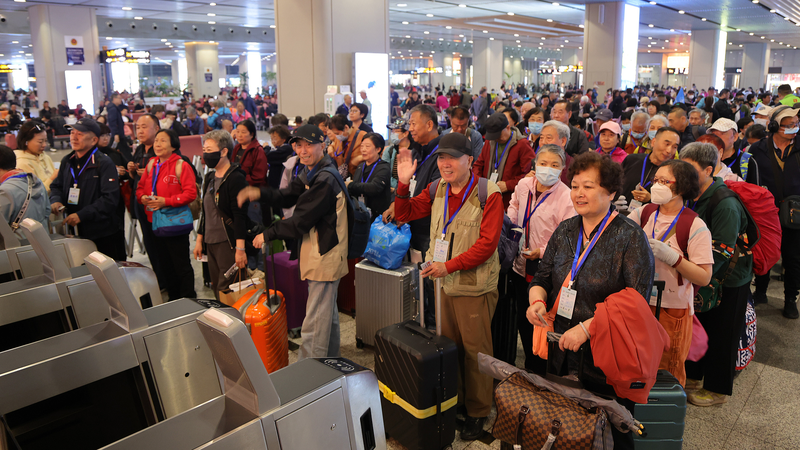 中国のシルバー経済　民間企業がけん引する高齢者市場