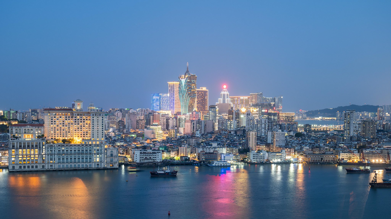 習近平氏、マカオ返還25周年記念ガラに出席 video poster