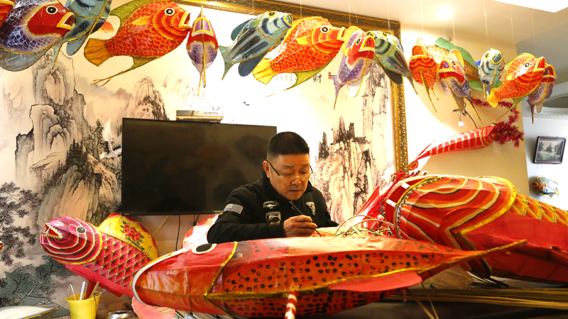 春節前、中国浙江で魚灯づくりが最盛期　3代続く伝統技