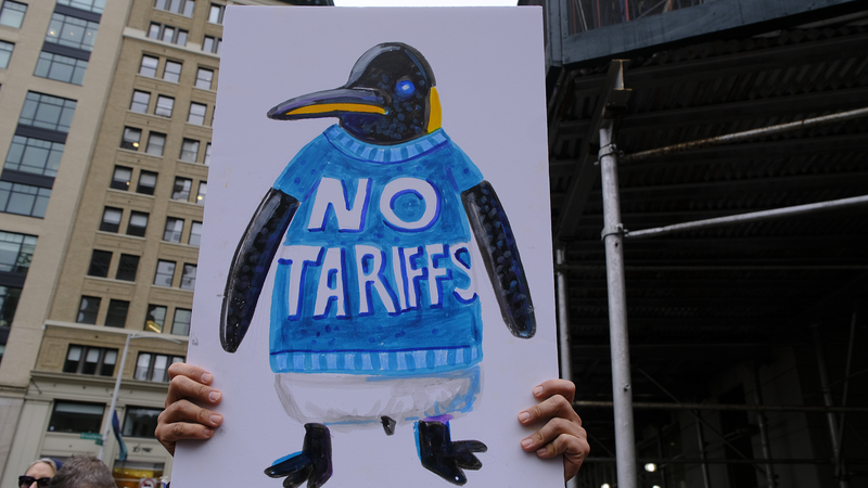 トランプ政権に抗議、米欧で大規模デモ　関税・移民政策に反発する市民の声